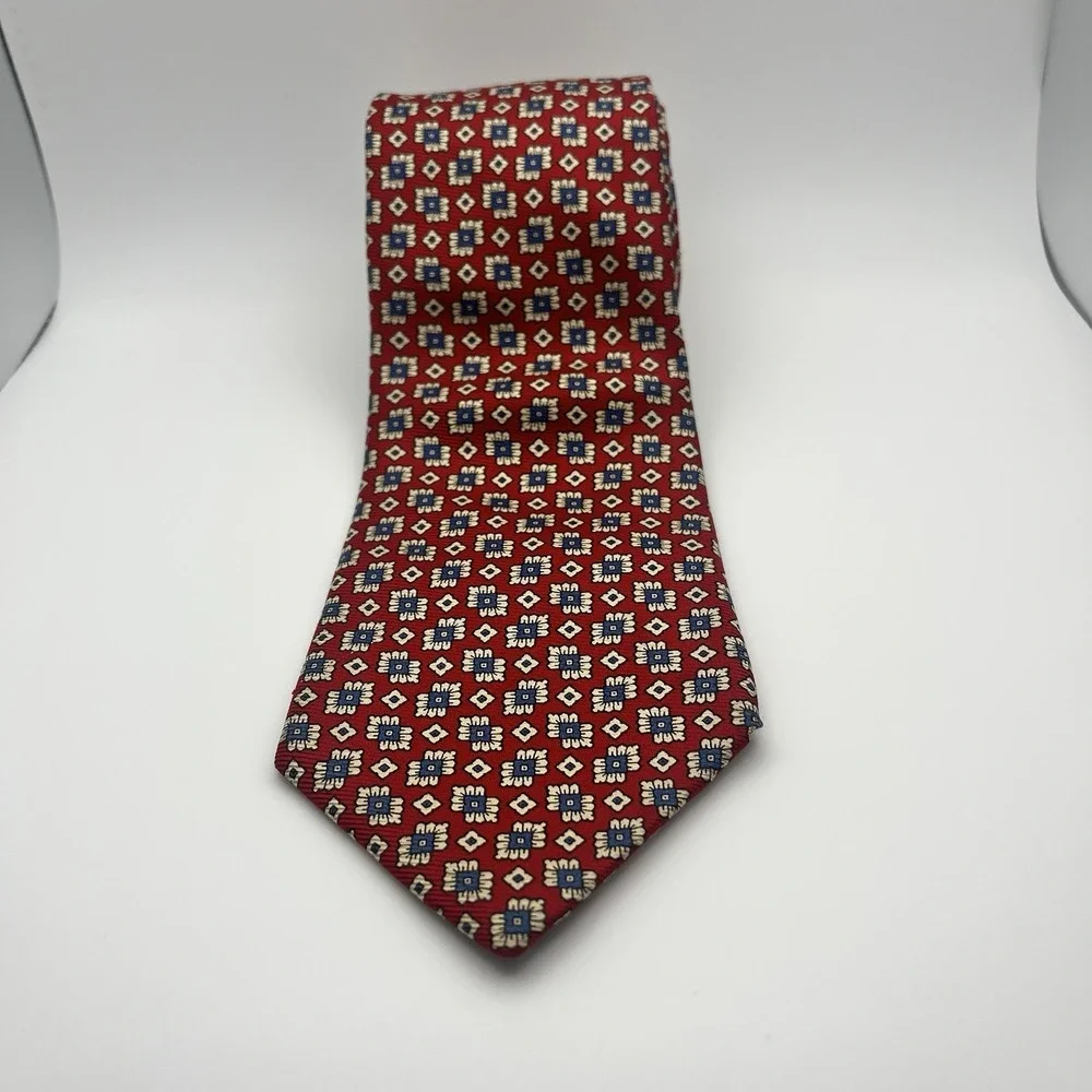 Kenneth Gordon Silk Neck Tie Geometric Flower Design Red Navy Hand Sewn‎
